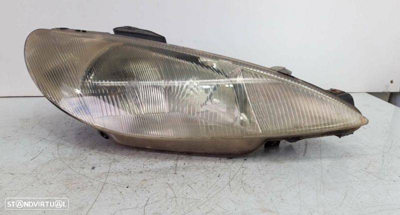 Farol Direito Peugeot 206 Hatchback (2A/C) - 1