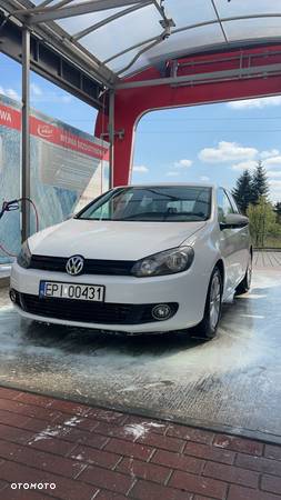 Volkswagen Golf 1.6 TDI DPF BlueMotion - 1