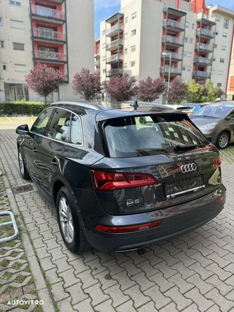 Audi Q5 2.0 TDI sport - 4