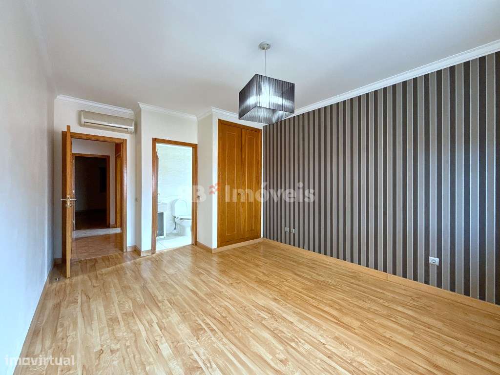 ApartamentoT3 Rch em Condomínio fechado com Garagem-15