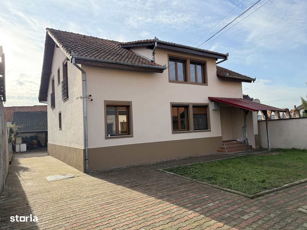 Investitie sau Locuit complex rezidential 4 apartamente cu 3 cam zona - Imagine principală: 2/14