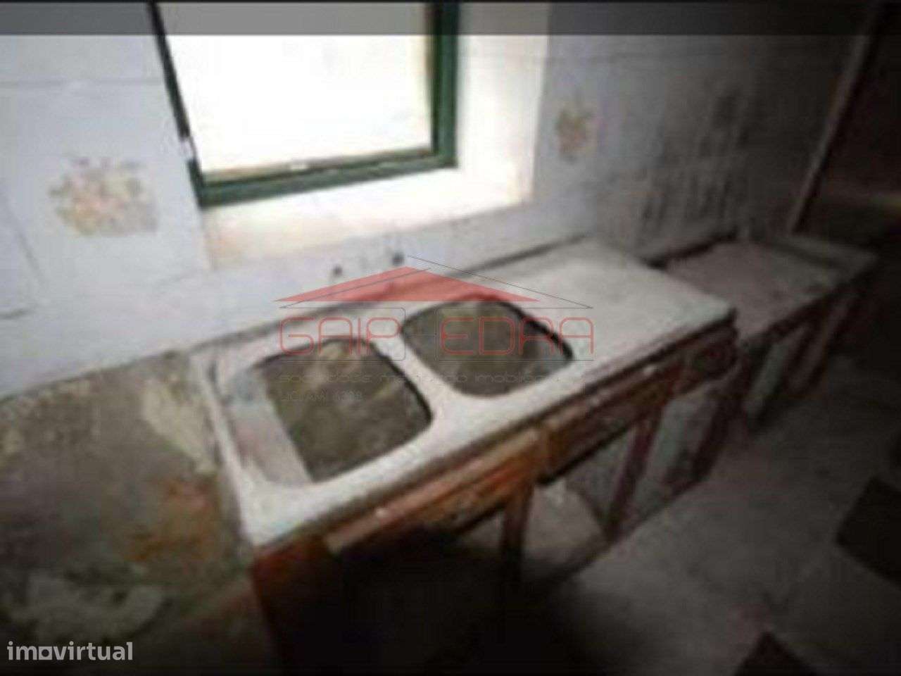 Moradia com 3000 m2 terreno em Tomar na zona Casais - Grande imagem: 4/20