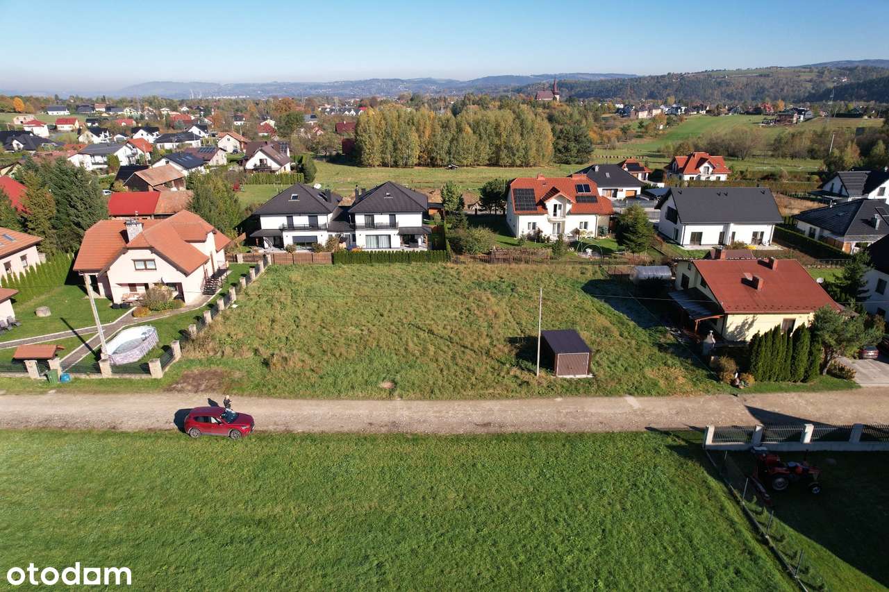 dwie płaskie działki po 7 arów tworzące prawie kwadrat-2