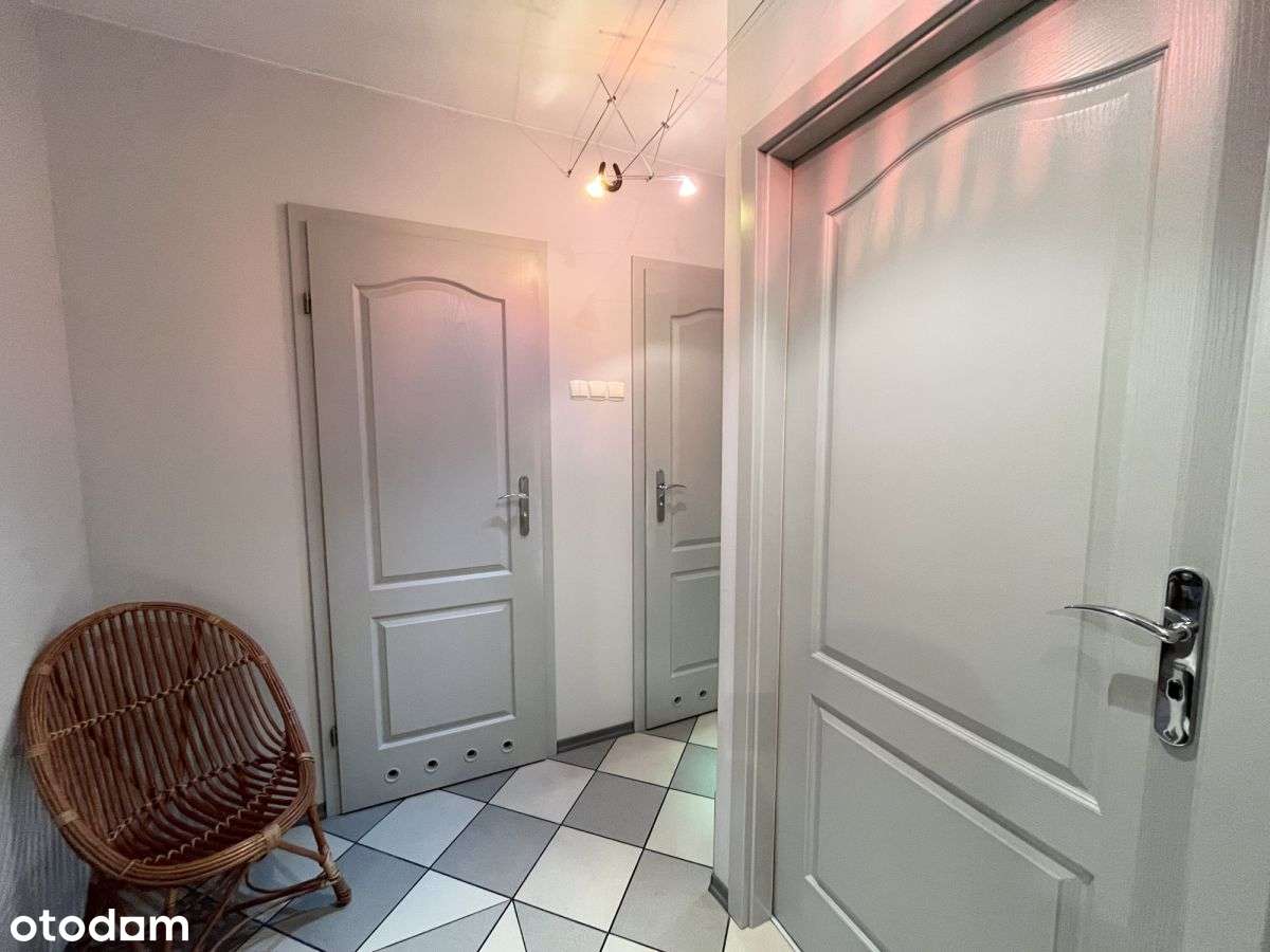 Chojny, dwa pokoje do zamieszkania z loggią-4