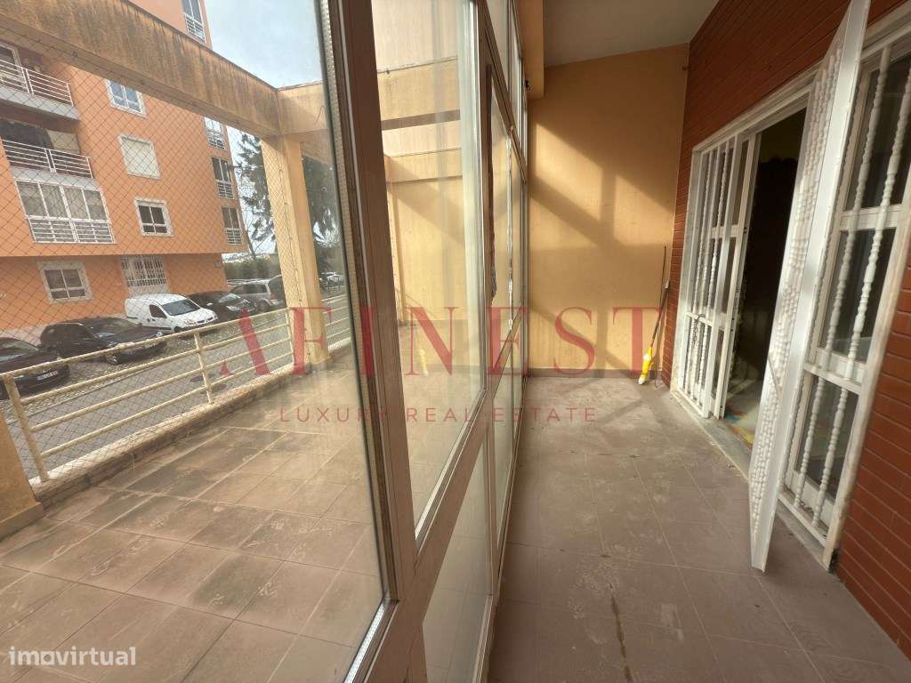 Apartamento T2 Renovado com Terraço - Grande imagem: 4/15