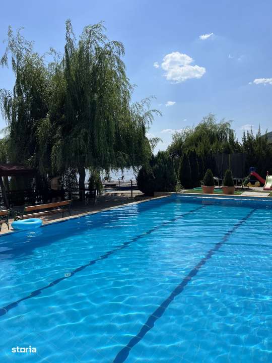 Pensiune Mont Blanc Eselnita Clisura Dunarii Comision 0-7