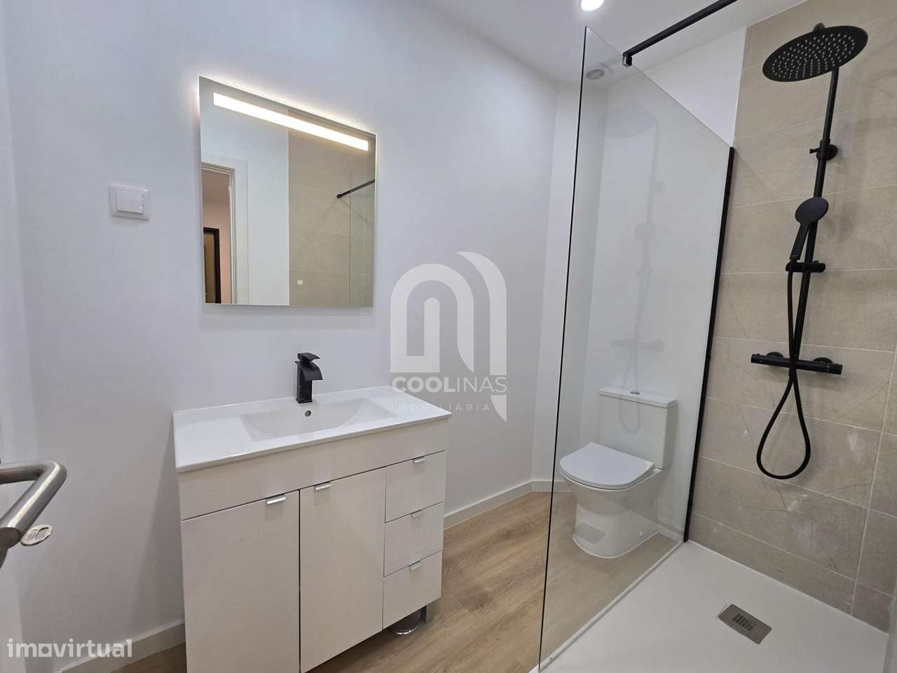 Apartamento T3 Renovado, com logradouro, Cruz de Pau-25