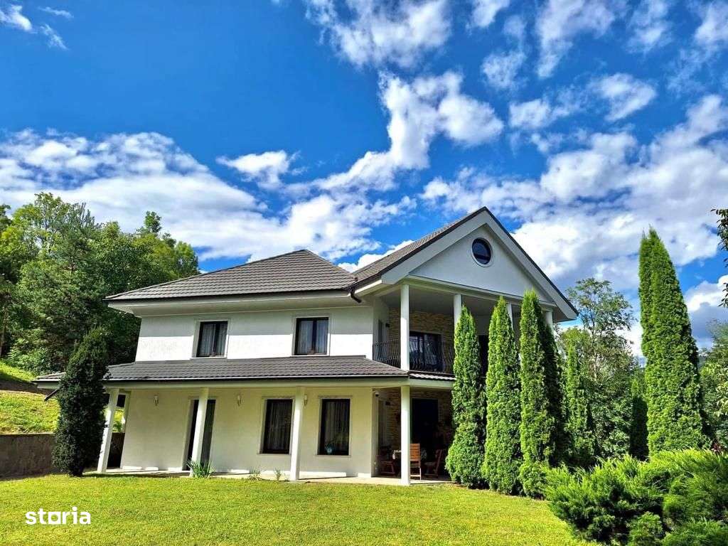 Valea Doftanei - vila superba - 420000 Euro - Imagine principală: 1/9