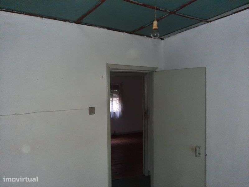 Vendo Moradia T4 Marzovelos - Grande imagem: 4/6