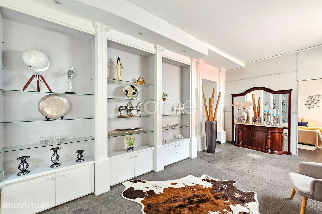 Moradia em Edifício Histórico - Antiga Farmácia da Ribeirinha - Grande imagem: 4/25