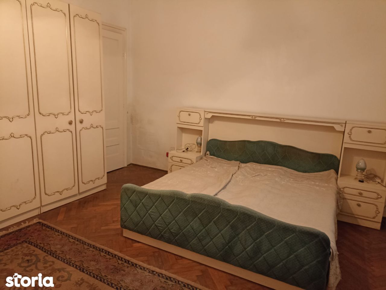 Apartament 4 camere de vanzare zona Sucevei
