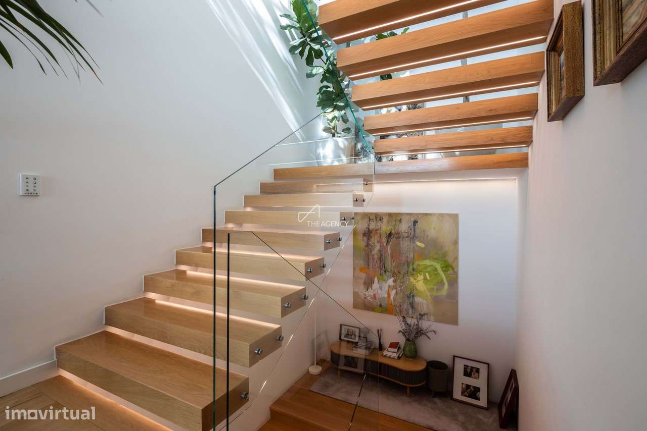 Moradia geminada T6 no Restelo - Grande imagem: 4/33