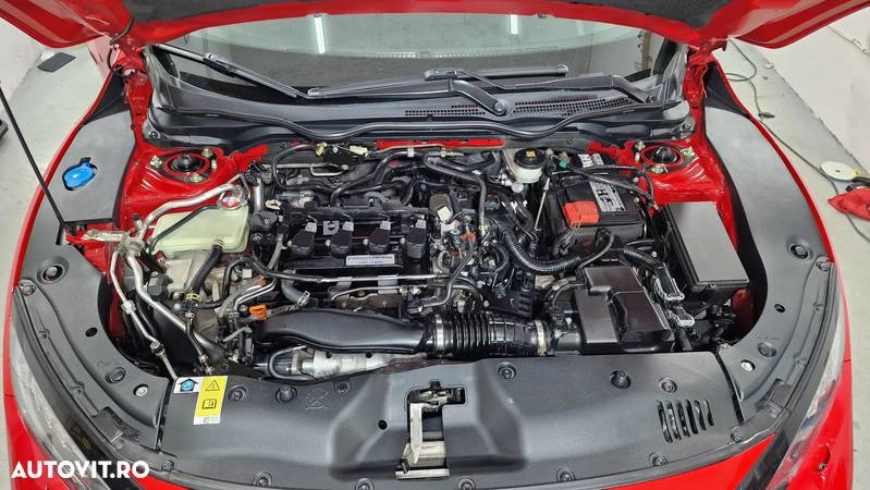 Honda Civic 1.5 VTEC Turbo CVT Sport - 15