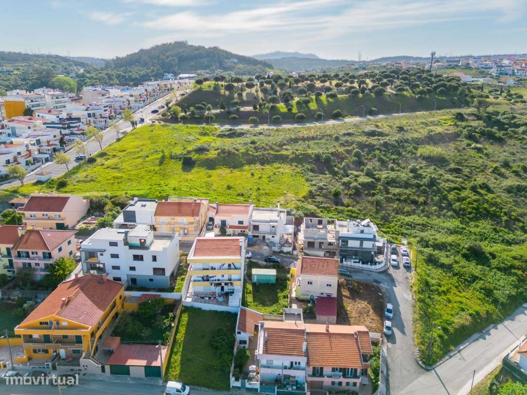 Moradia T4+1 moderna em Vale Grande, Odivelas-47