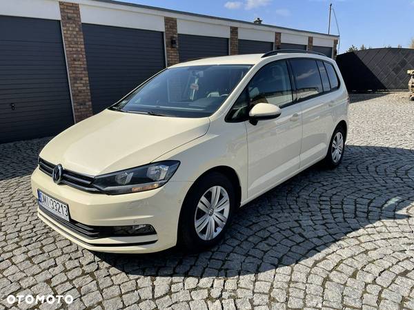 Volkswagen Touran - 1