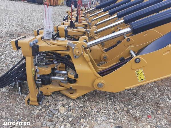 Cilindru rotire brat buldoexcavator CAT  model F , F2 - 2