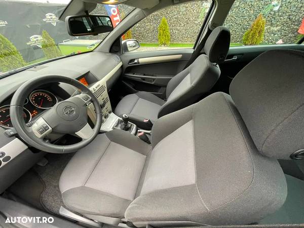 Opel Astra 1.7 CDTI Cosmo - 22
