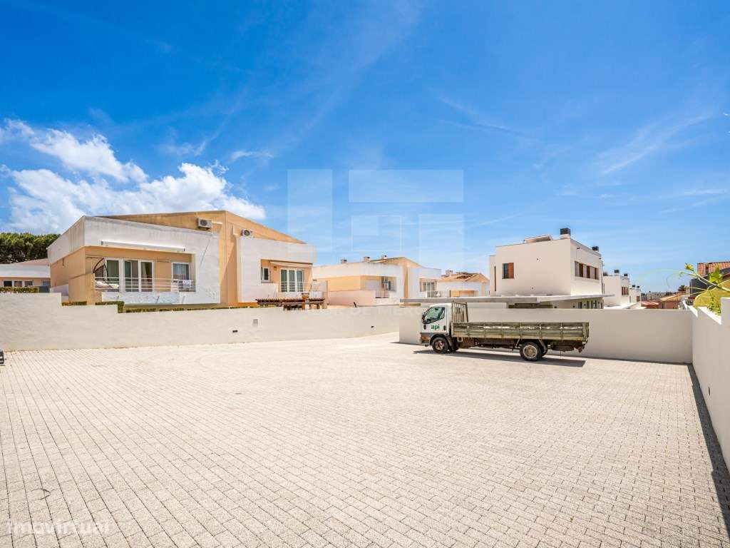 Moradia T4 unifamiliar, moderna, com piscina e estacionamento, Bice...-35