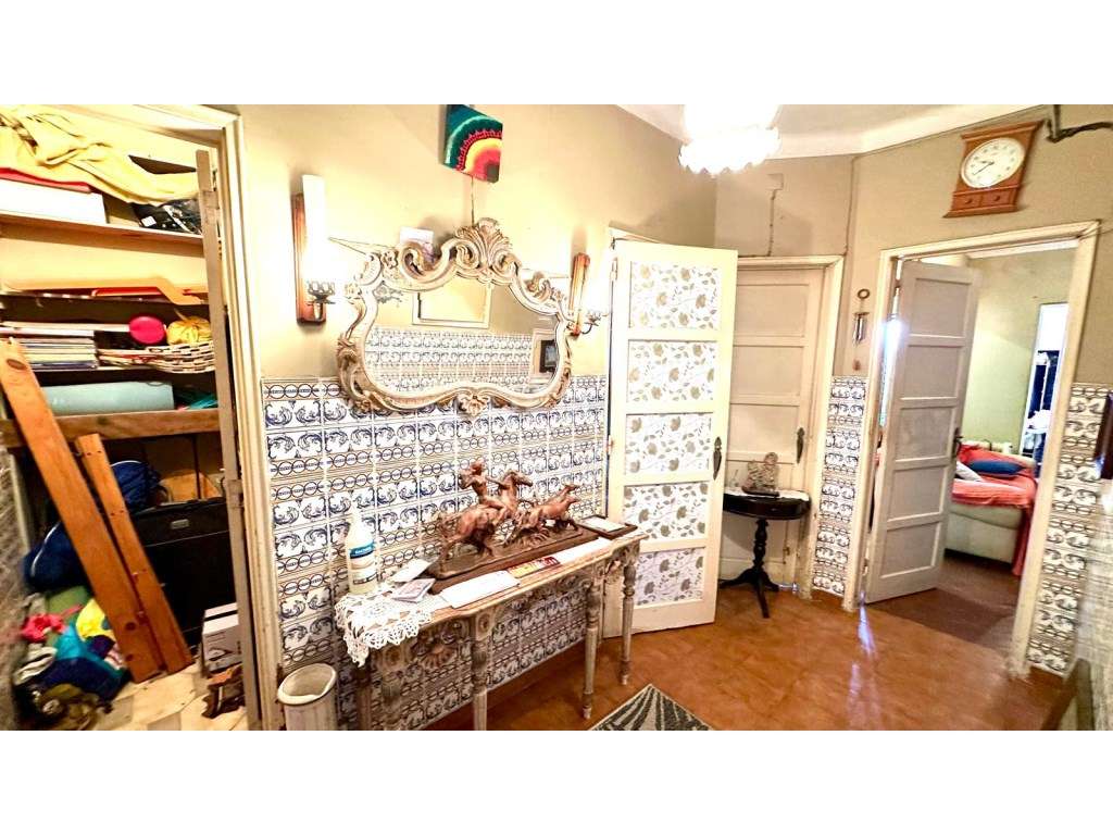 Apartamento T1 com Logradouro e Arrecadação/Garagem no Afonsoeiro -...-1