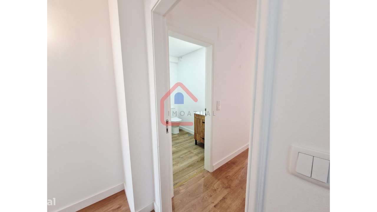 Apartamento T3 em Benfica-12