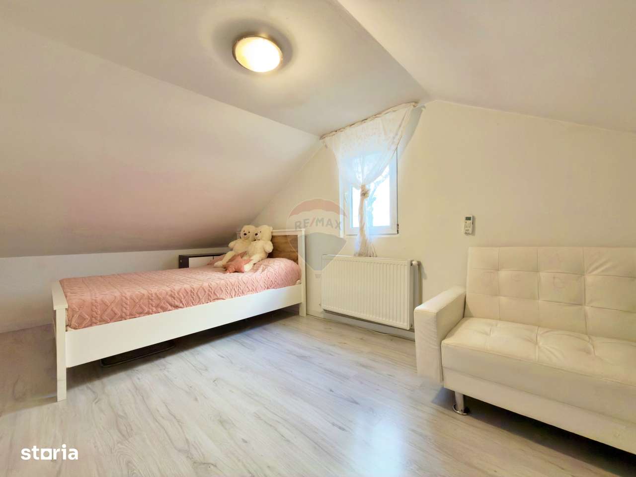 Casă cu 5 camere de vânzare în zona 3 Insule, Arad - Imagine principală: 4/20