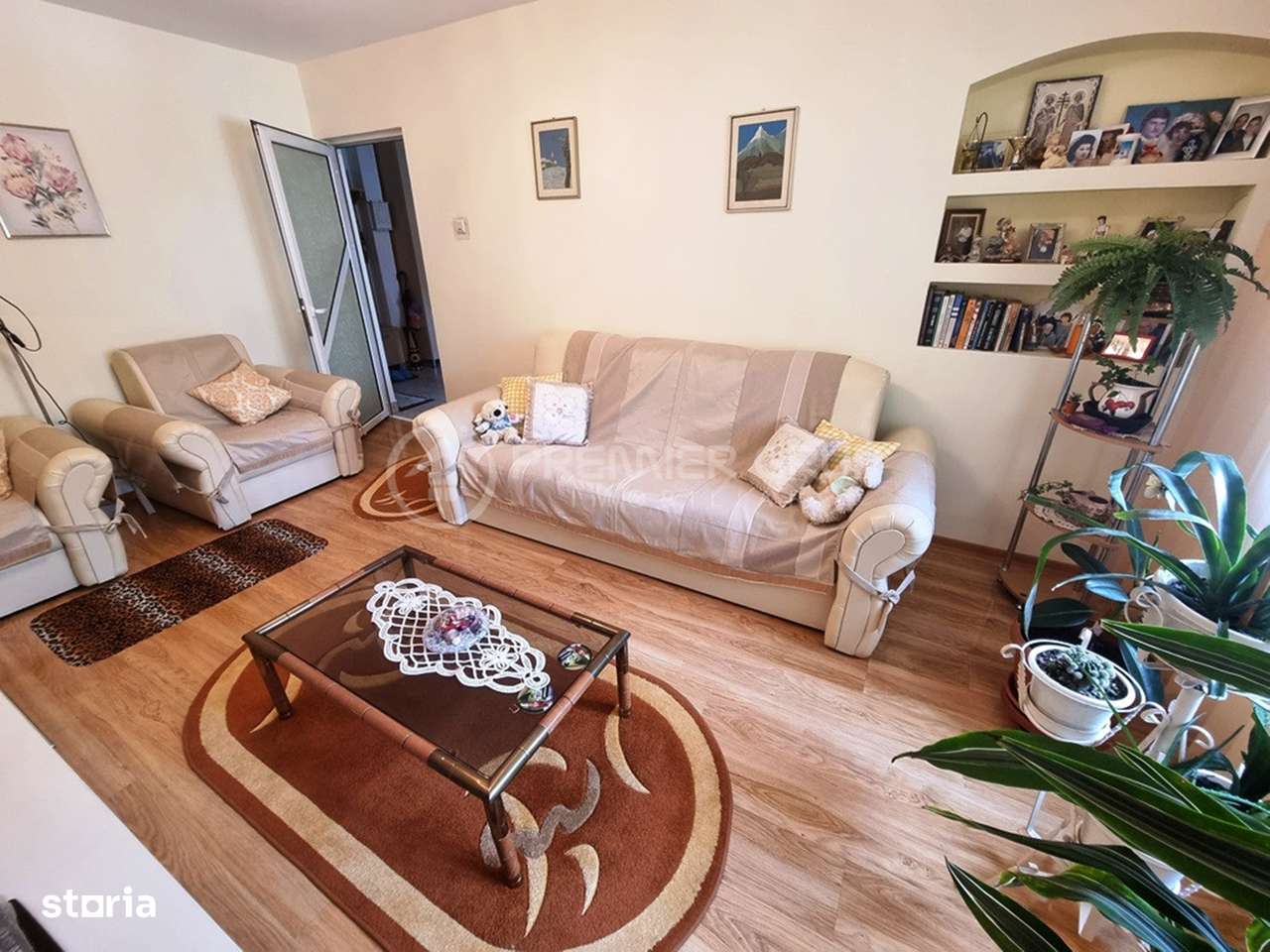 Etaj 2! Apartament 2 camere renovat 50mp, Galata, CT + AC-1