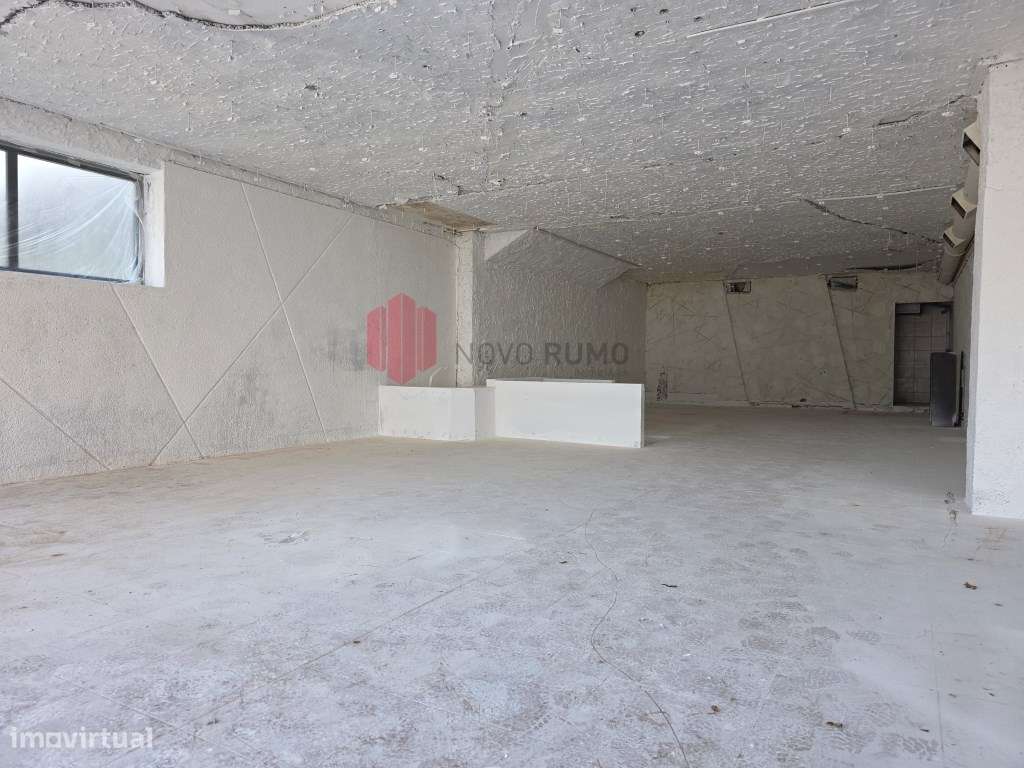 Loja Comercial Premium no Centro da Maia | Junto à Câmara Municipal...-5