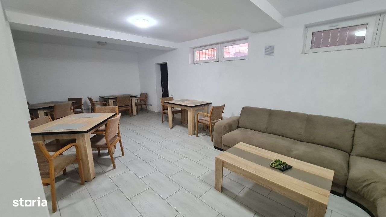 Vila Eforie Nord D+P+2+M 25 camere situata pe faleza la 20m de mare - Imagine principală: 2/15