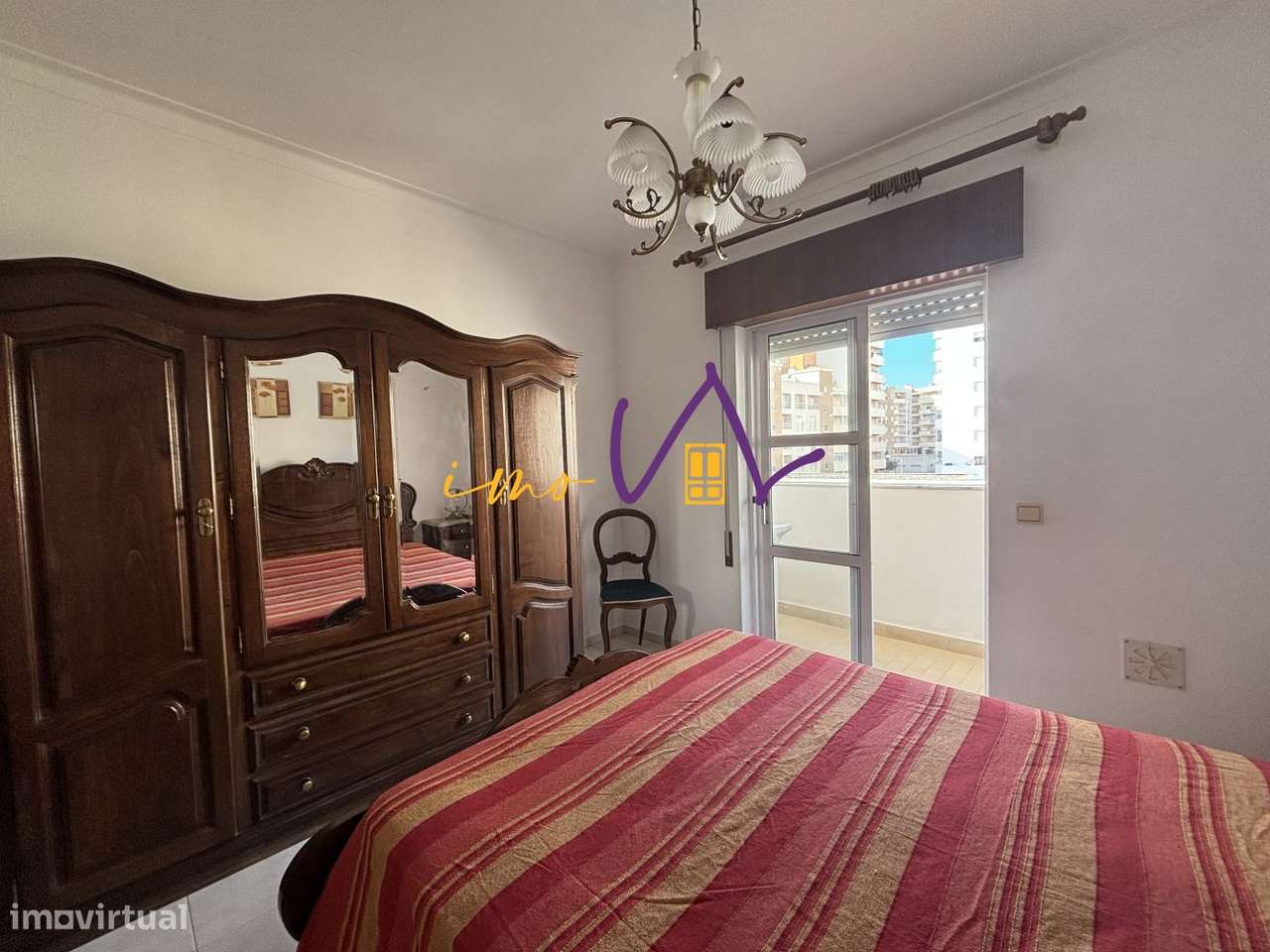 Apartamento T2 com parqueamento em Armação de Pêra-12