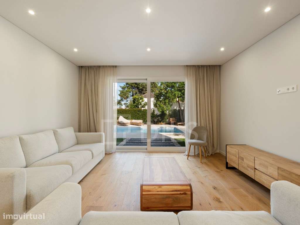 Moradia independente T6, com jardim e piscina, na Aroeira - Grande imagem: 5/50