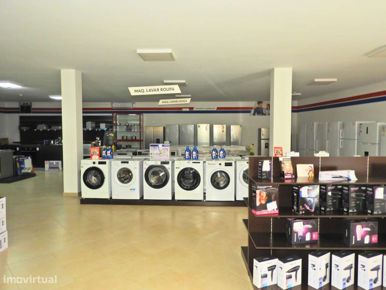 Prédio localizado em Pernes - Grande imagem: 4/19