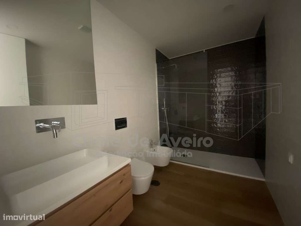 Apartamento T1 centro de Aveiro com lugar de estacionamento-9