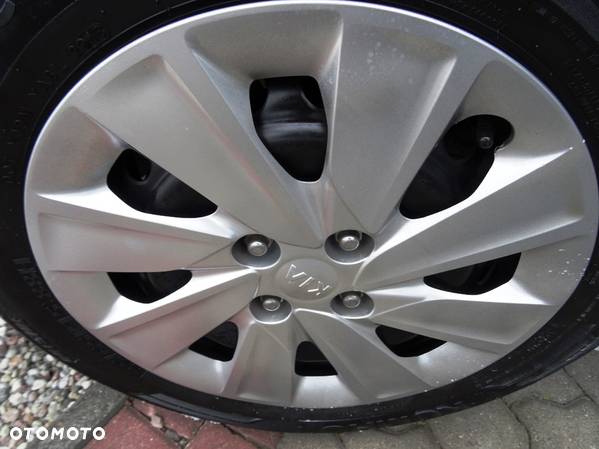 Kia Rio 1.2 Business Line - 24