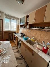 Apartament cu 2 camere Decomandat in zona Podu Ros -Restaurant Cotnari