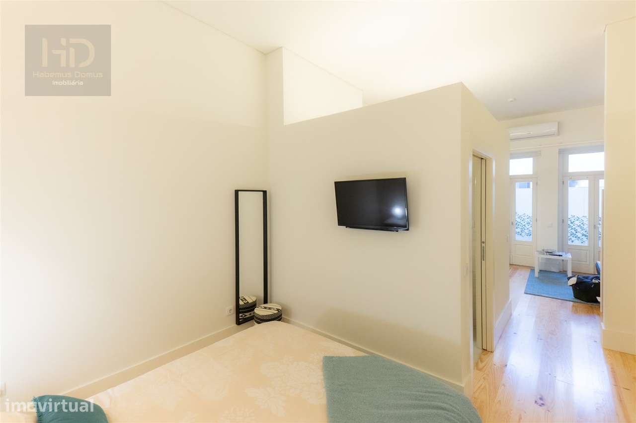 Apartamento T1  com 61m2 e Terraço Privativo próximo do metro no Porto-8