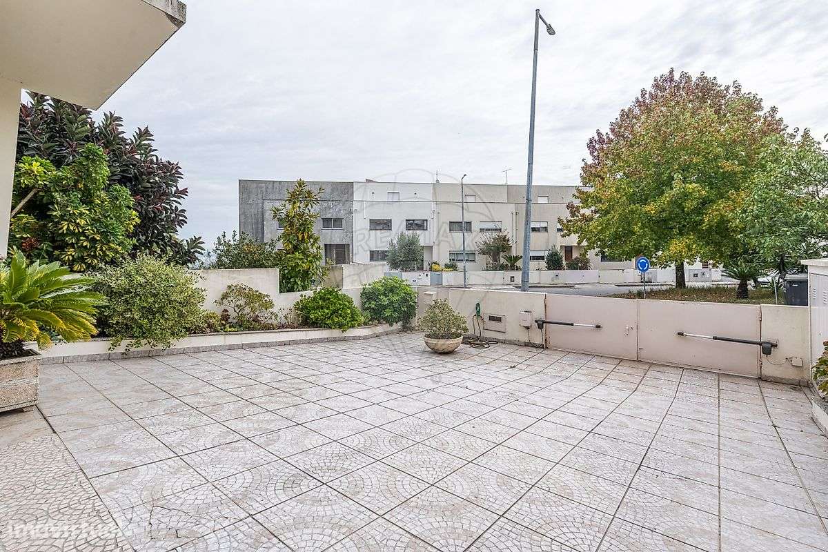 Moradia T5 para venda-34