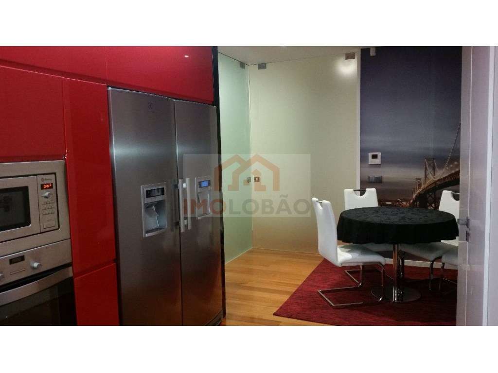 MOR C/ PISCINA - LOBÃO-6