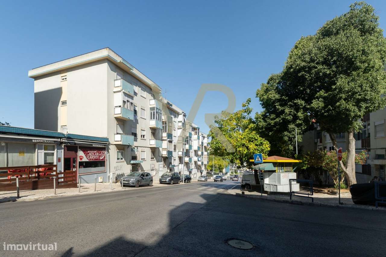 T2 em Odivelas — tranquilidade, localização e potencial a poucos m-18
