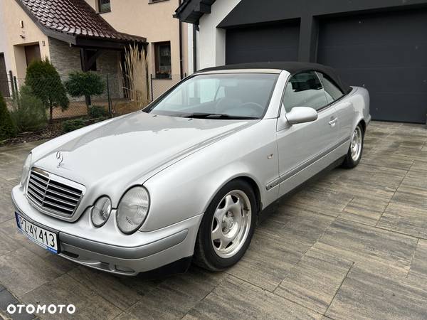 Mercedes-Benz CLK 200 - 2