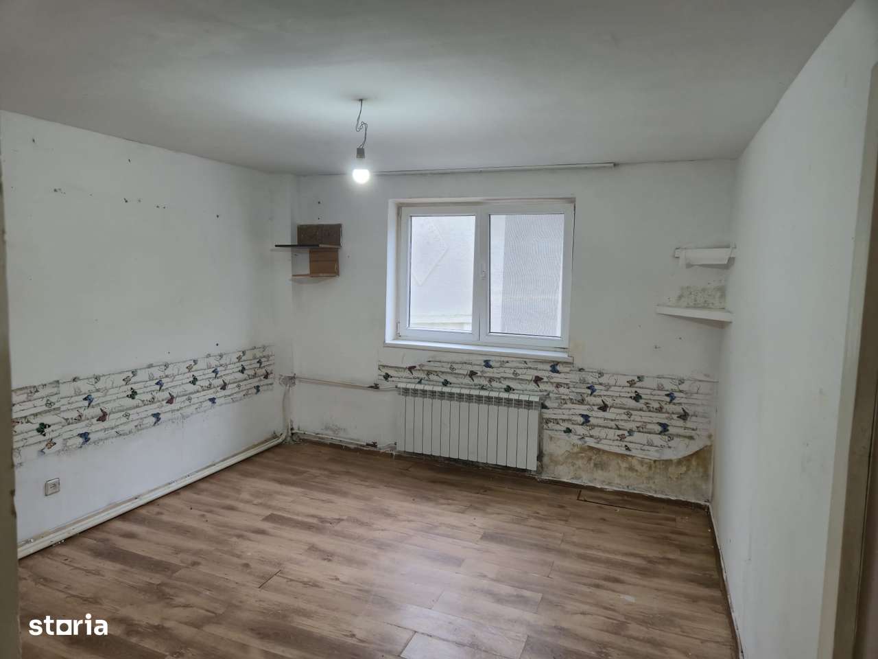 Burdujeni-Zona Garii-Garsoniera confort sporit,pret 35000Euro-0