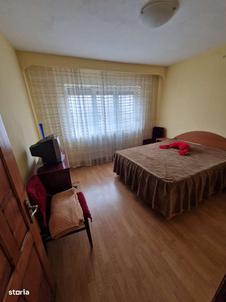 DECOMANDAT et 2/4 zona fosta Billa preț 120.000 euro NEGOCIABIL-4