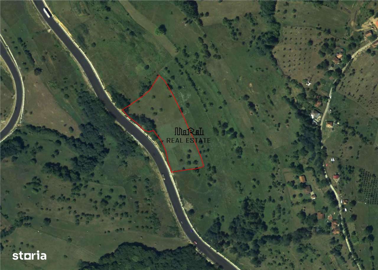 Teren intravilan 8757 mp cu potential turistic si acces direct la E79-14