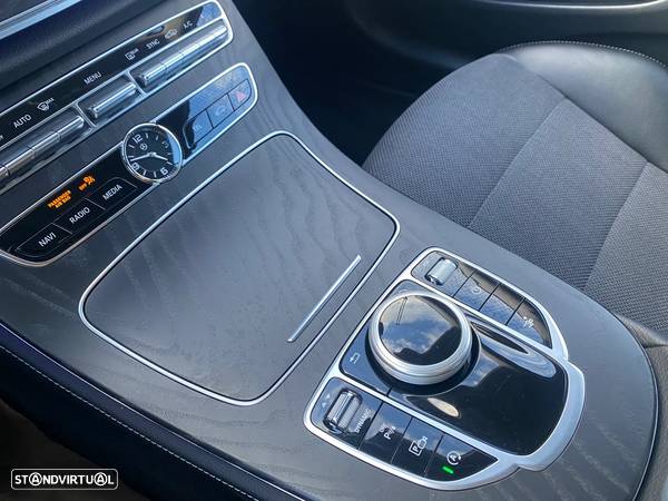 Mercedes-Benz E 220 d Coupe 9G-TRONIC Avantgarde - 13