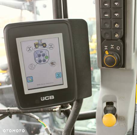 JCB Fastrac 4220 Trimble Autopilot - 14