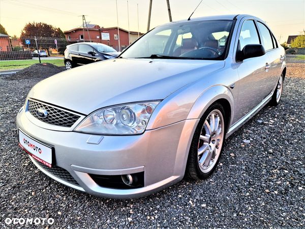 Ford Mondeo V6 ST 220 - 1