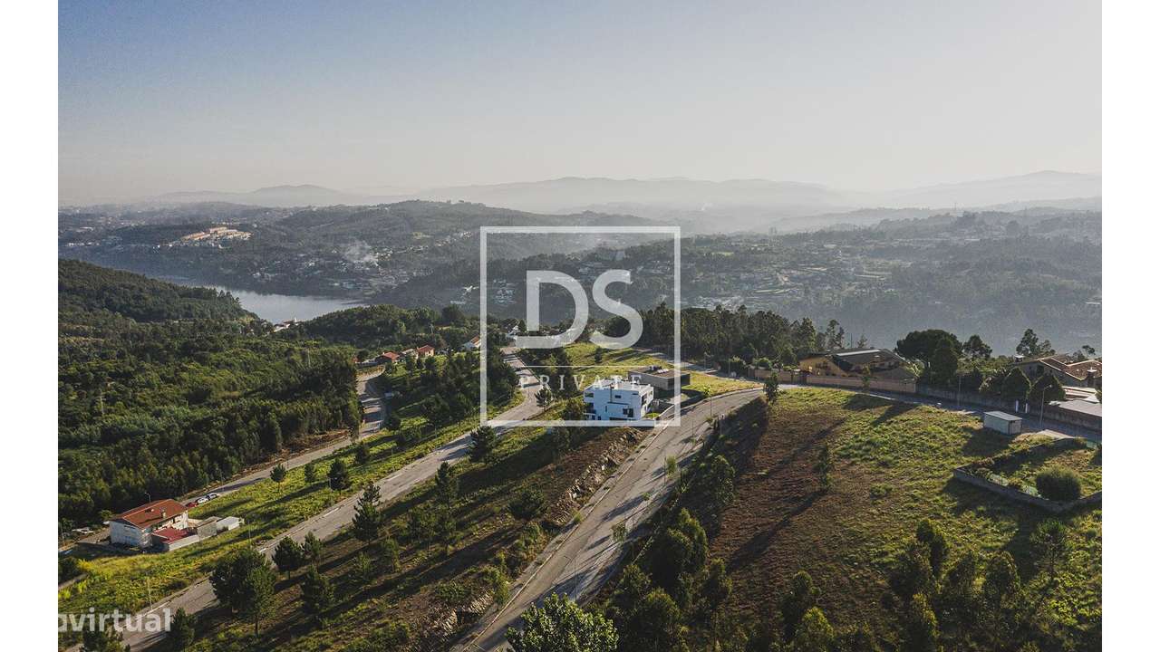 Terreno  Venda em Sandim, Olival, Lever e Crestuma,Vila Nova de Gaia-0