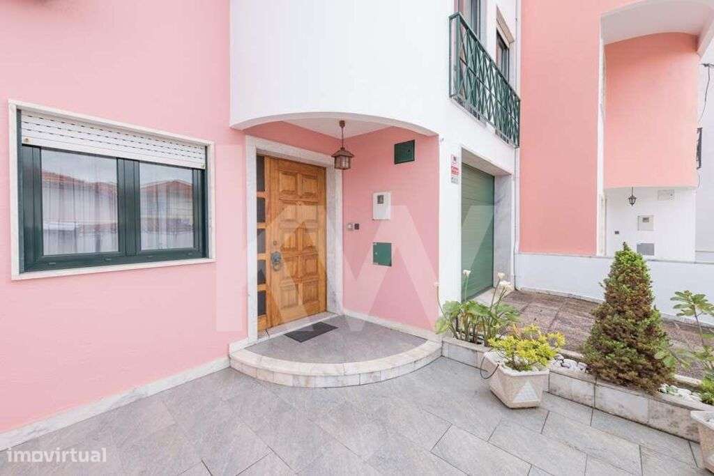 Moradia T4 +1 na Rua do Vale Verde - Fanqueiro - Grande imagem: 3/36