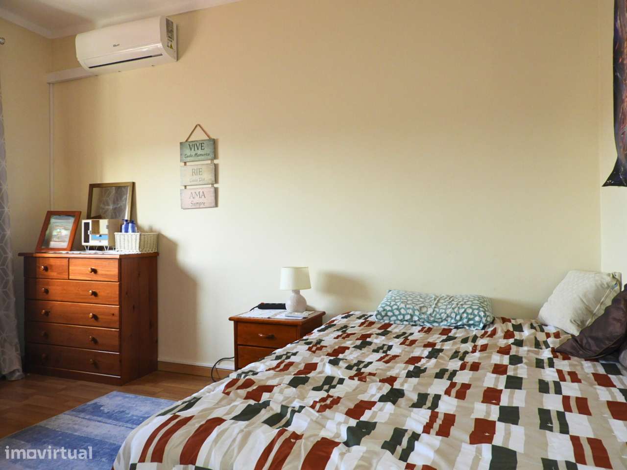 Edifício com Habitação e Restauração - Grande imagem: 5/15