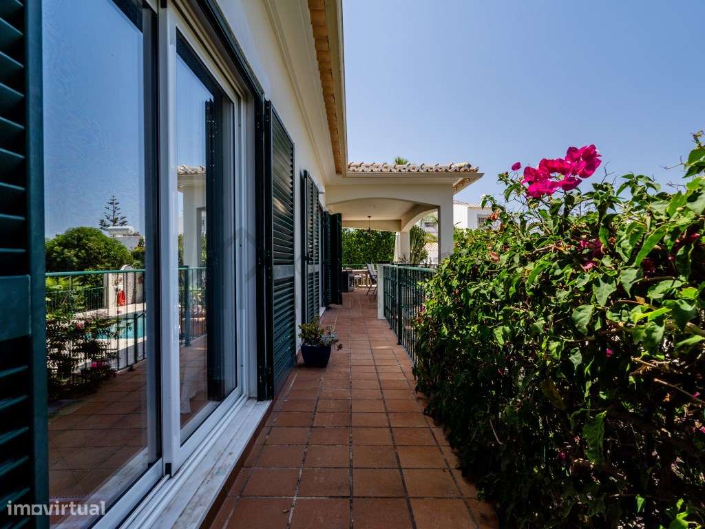 Moradia T3 Renovada com Piscina e Jardins Privados, a Dois Passos d...-15