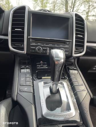 Porsche Cayenne Tiptronic S - 23